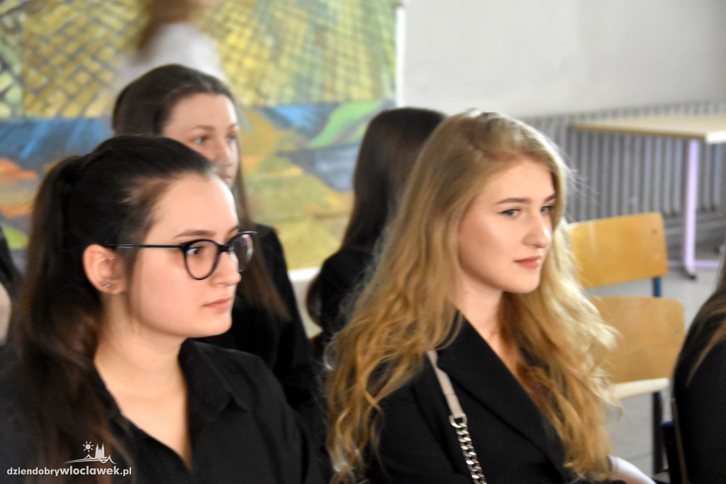 Zakończenie roku maturzystów w Baczyńskim