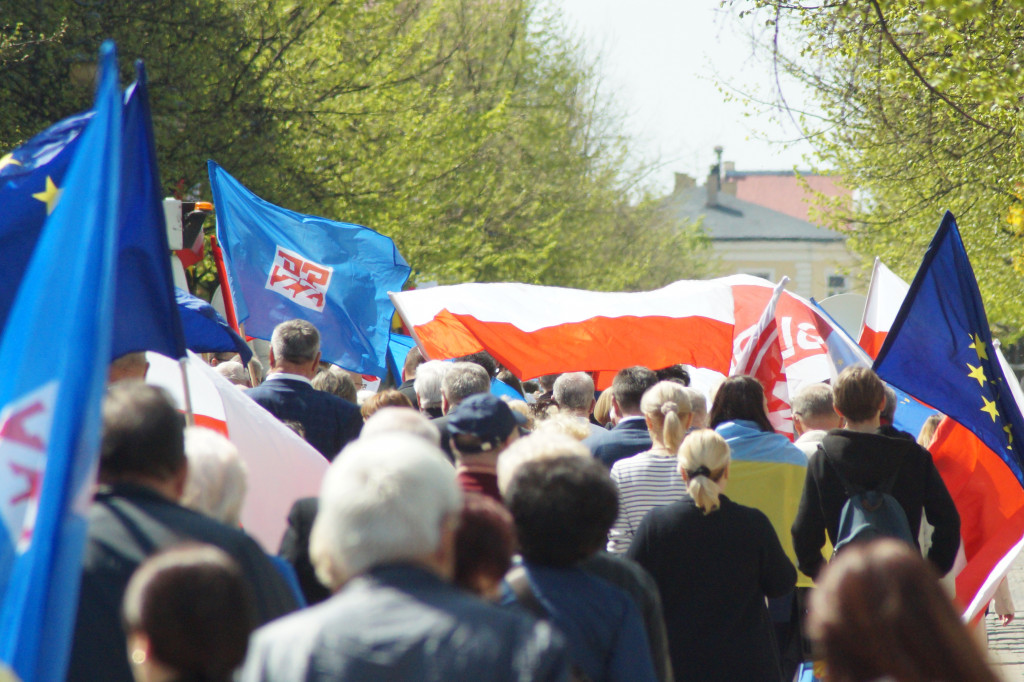 Uroczystość i pochód z okazji 1 maja