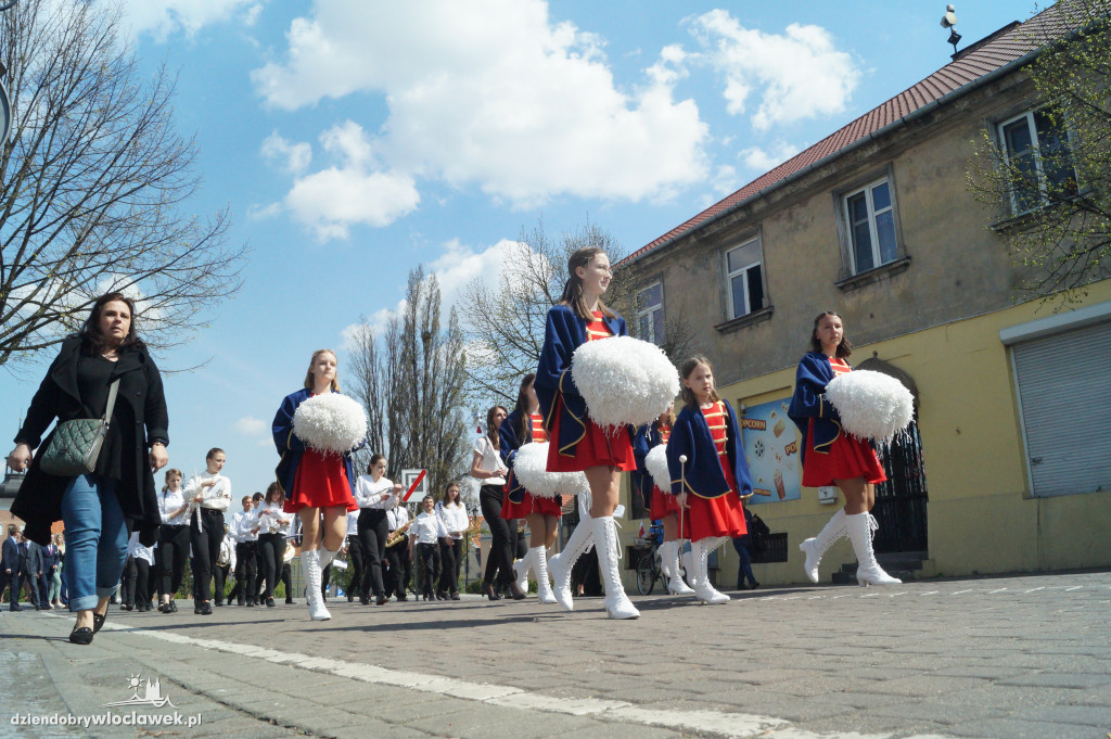 Uroczystość i pochód z okazji 1 maja