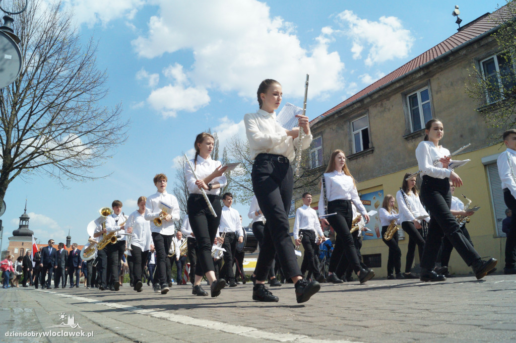 Uroczystość i pochód z okazji 1 maja