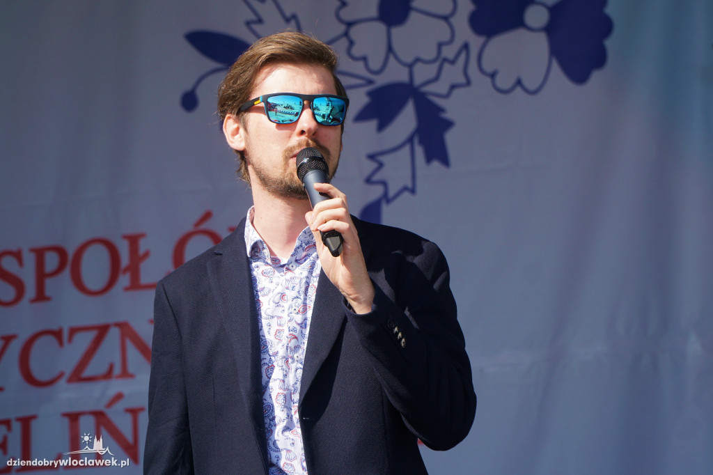 Festiwal Zespołów Folklorystycznych w Wahadle