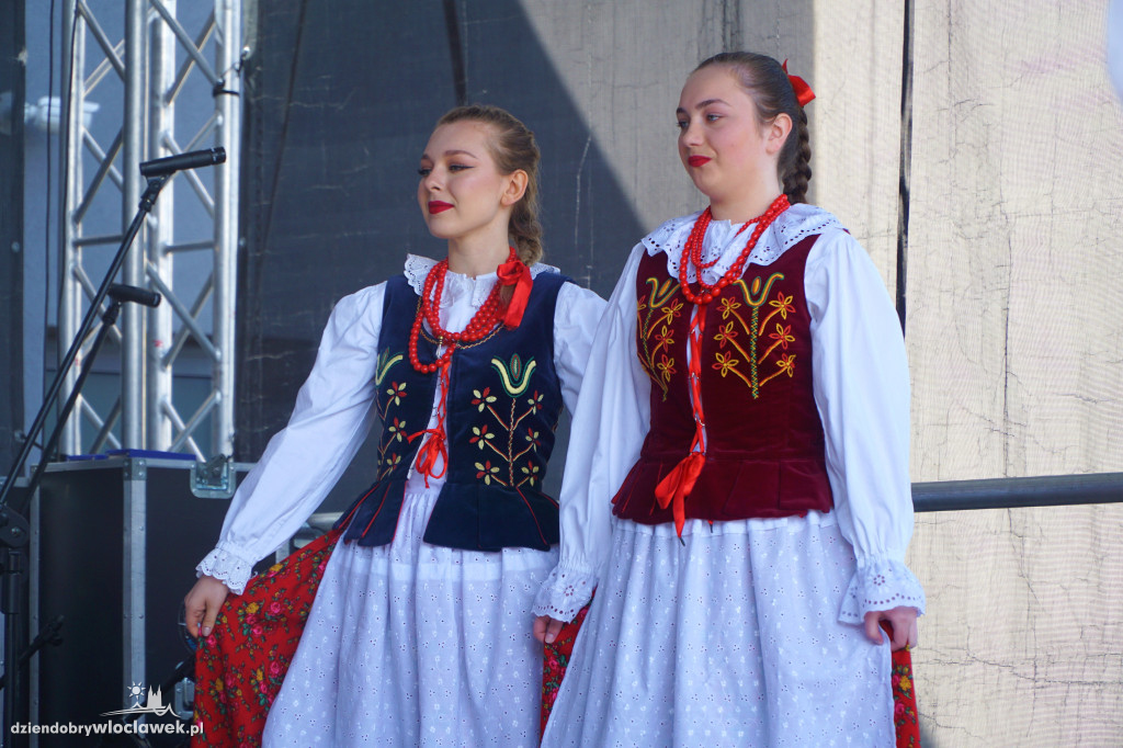 Festiwal Zespołów Folklorystycznych w Wahadle