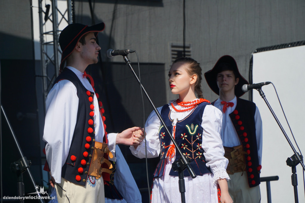 Festiwal Zespołów Folklorystycznych w Wahadle