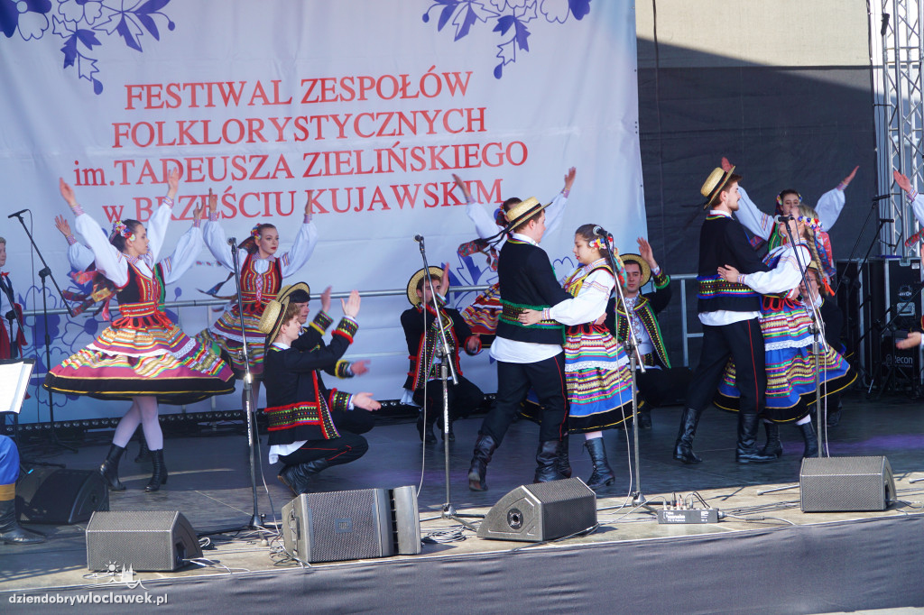 Festiwal Zespołów Folklorystycznych w Wahadle