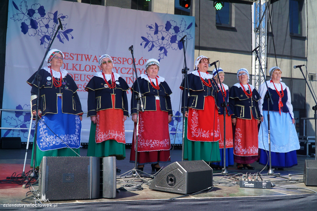 Festiwal Zespołów Folklorystycznych w Wahadle