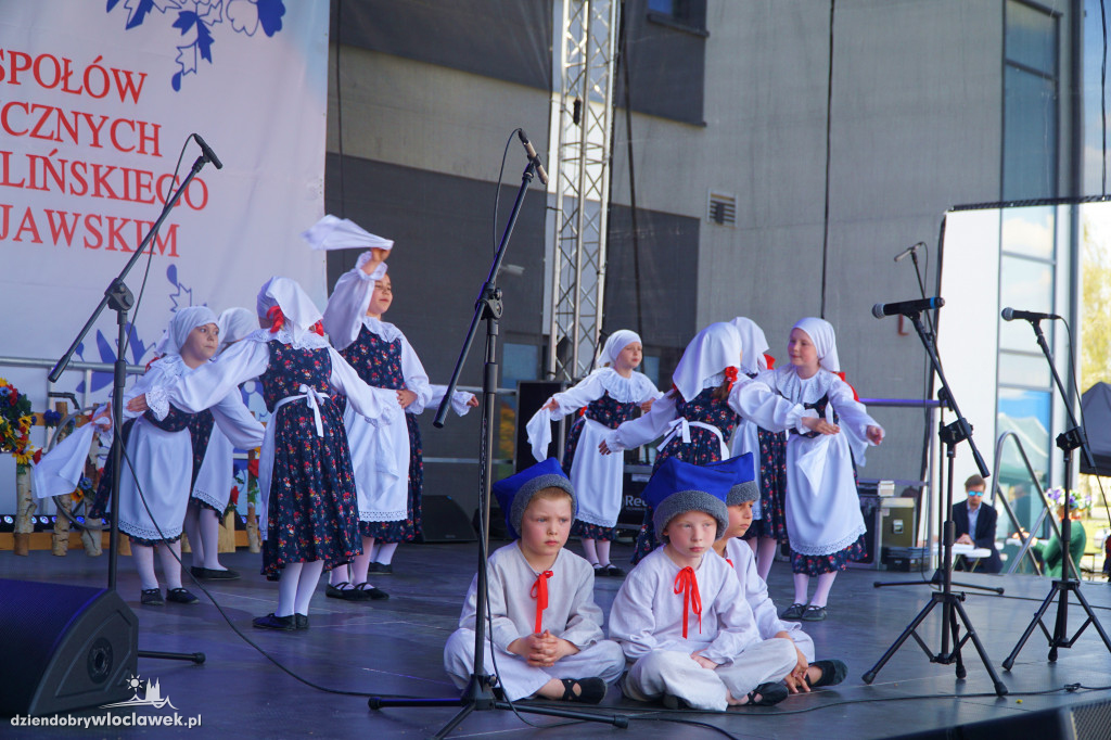 Festiwal Zespołów Folklorystycznych w Wahadle