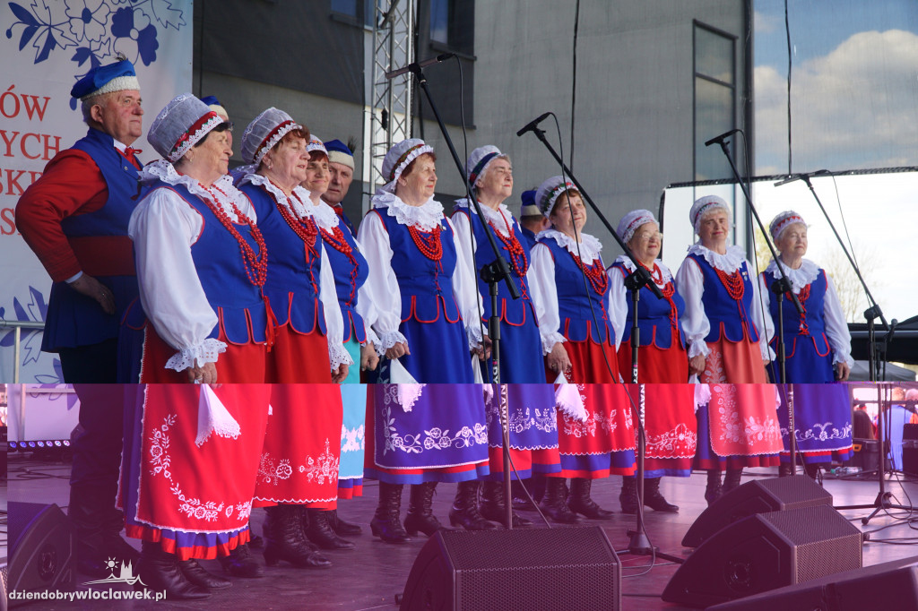Festiwal Zespołów Folklorystycznych w Wahadle