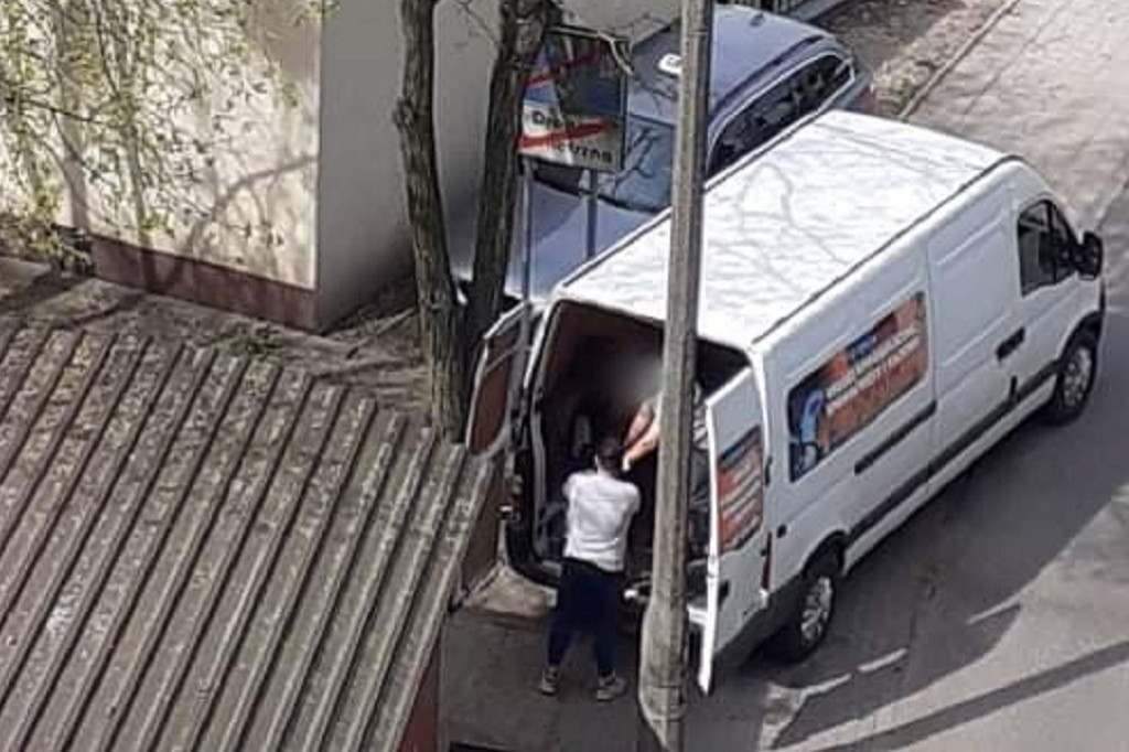 Ktoś podrzucił stertę śmieci na Południe