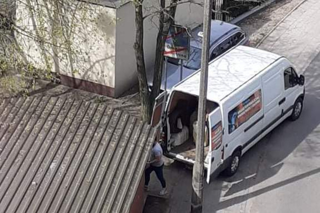 Ktoś podrzucił stertę śmieci na Południe