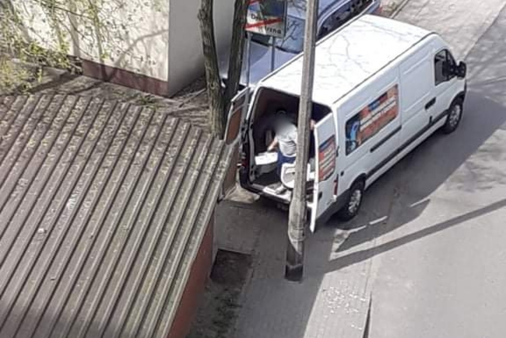 Ktoś podrzucił stertę śmieci na Południe