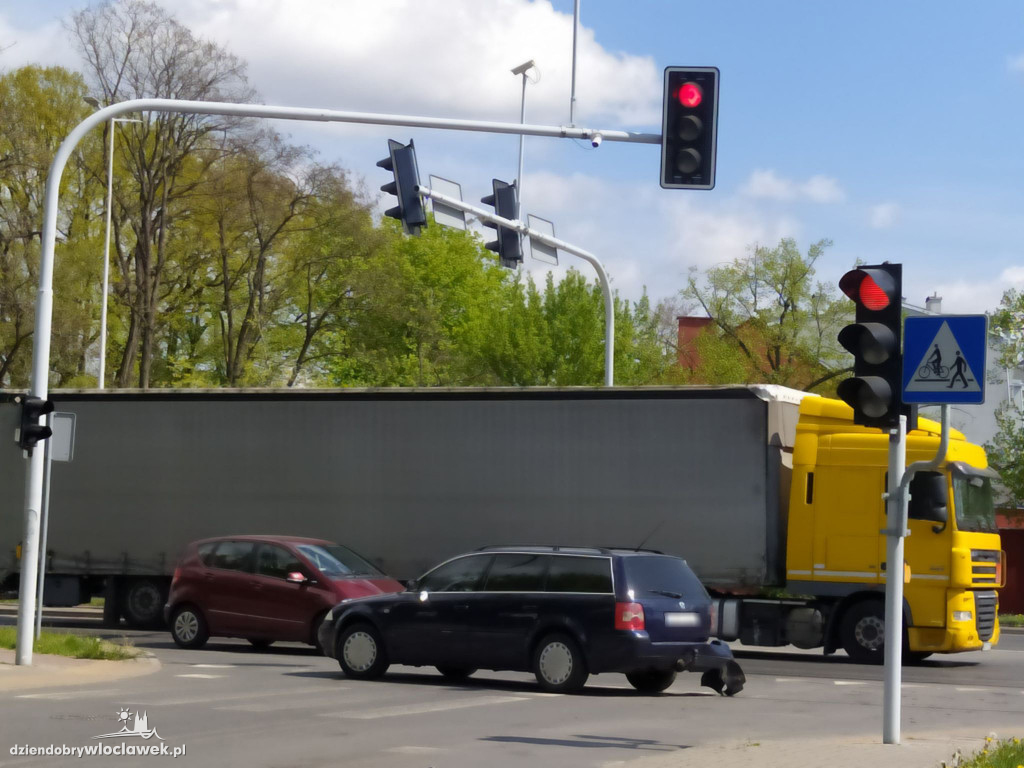 Kolizja na ul. Okrzei. Zderzyły się...