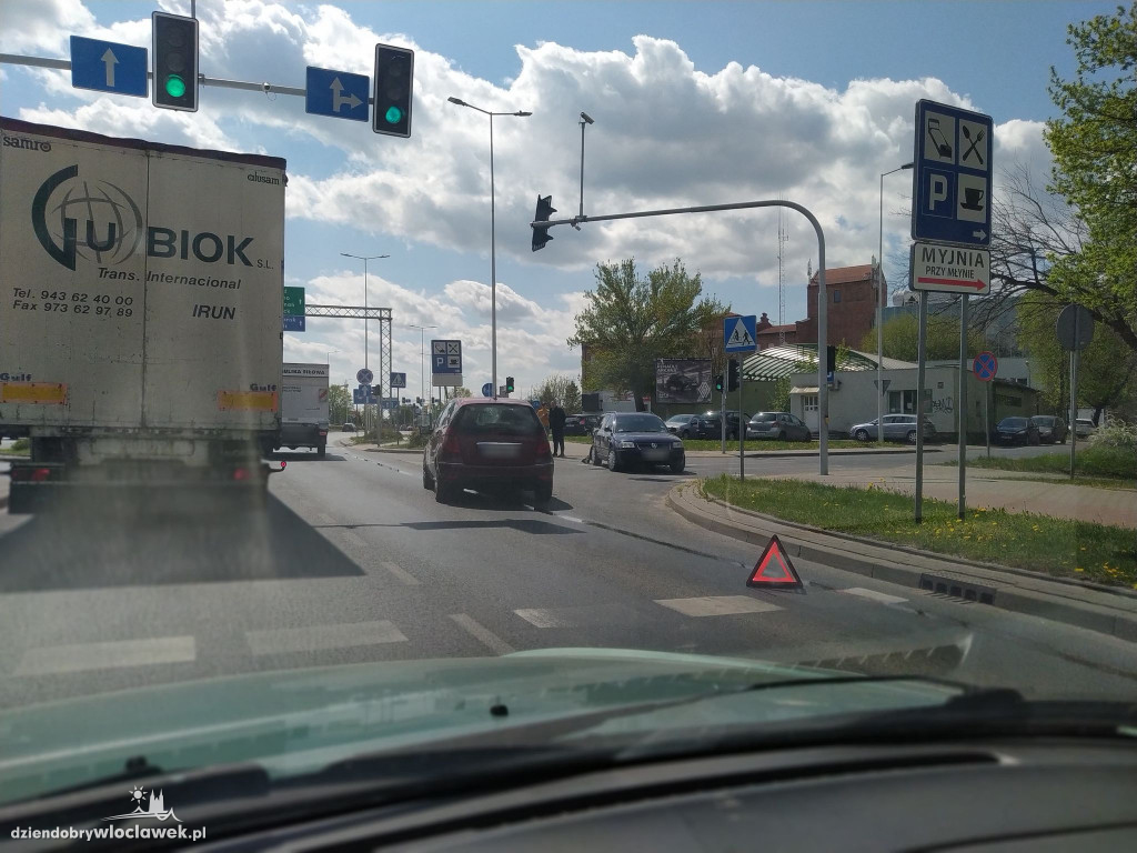 Kolizja na ul. Okrzei. Zderzyły się...