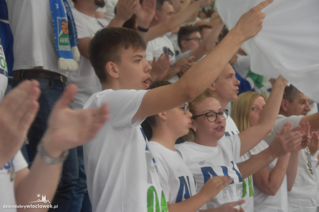 Kibice na meczu z Legią Warszawa