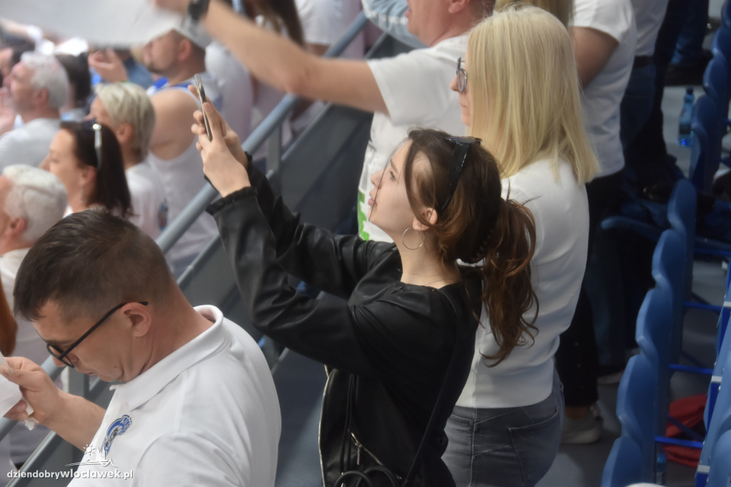 Kibice na meczu z Legią Warszawa