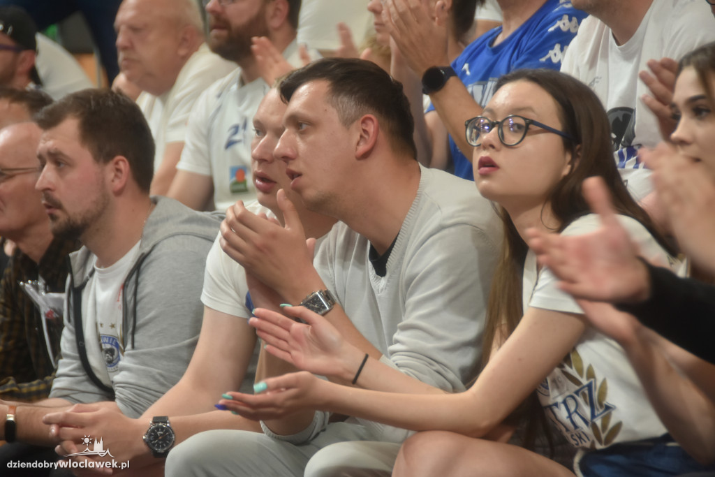 Kibice na meczu z Legią Warszawa