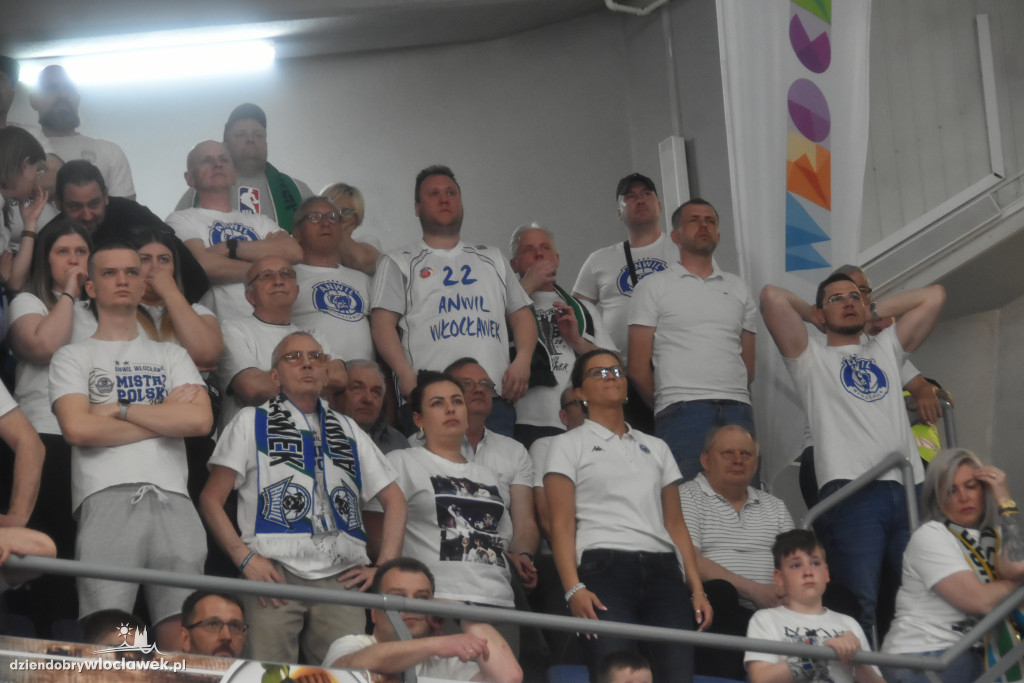 Kibice na meczu z Legią Warszawa
