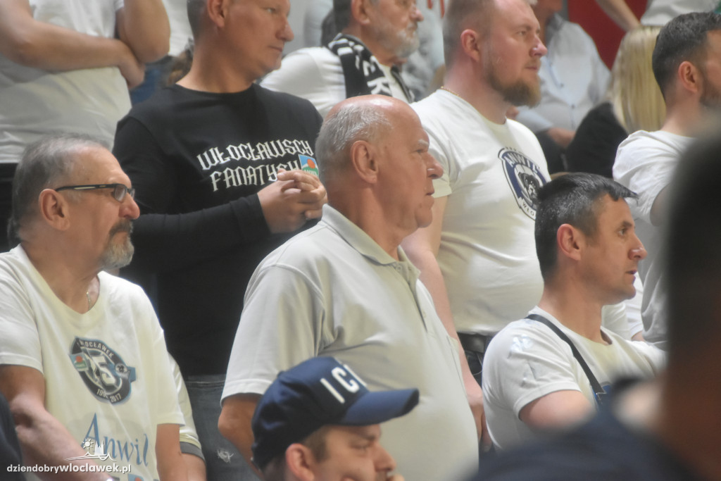 Kibice na meczu z Legią Warszawa