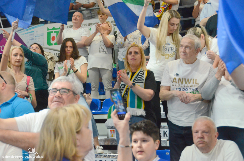 Kibice na 2. meczu półfinału