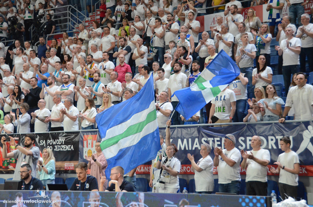 Kibice na 2. meczu półfinału