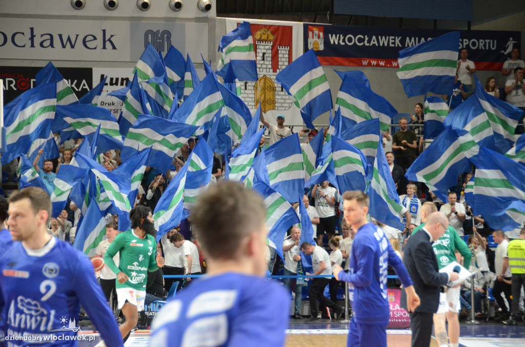 Kibice na 2. meczu półfinału