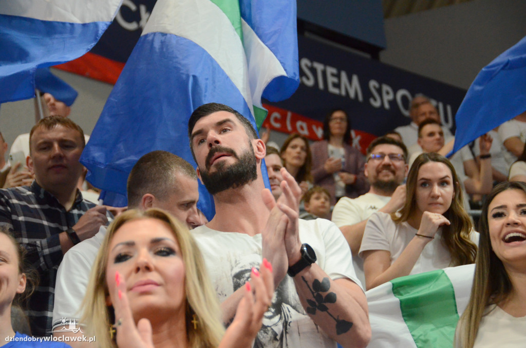 Kibice na 2. meczu półfinału