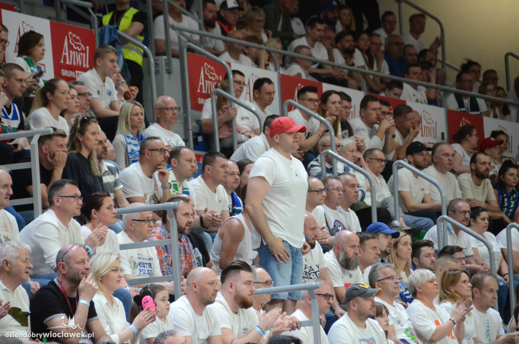 Kibice na 2. meczu półfinału
