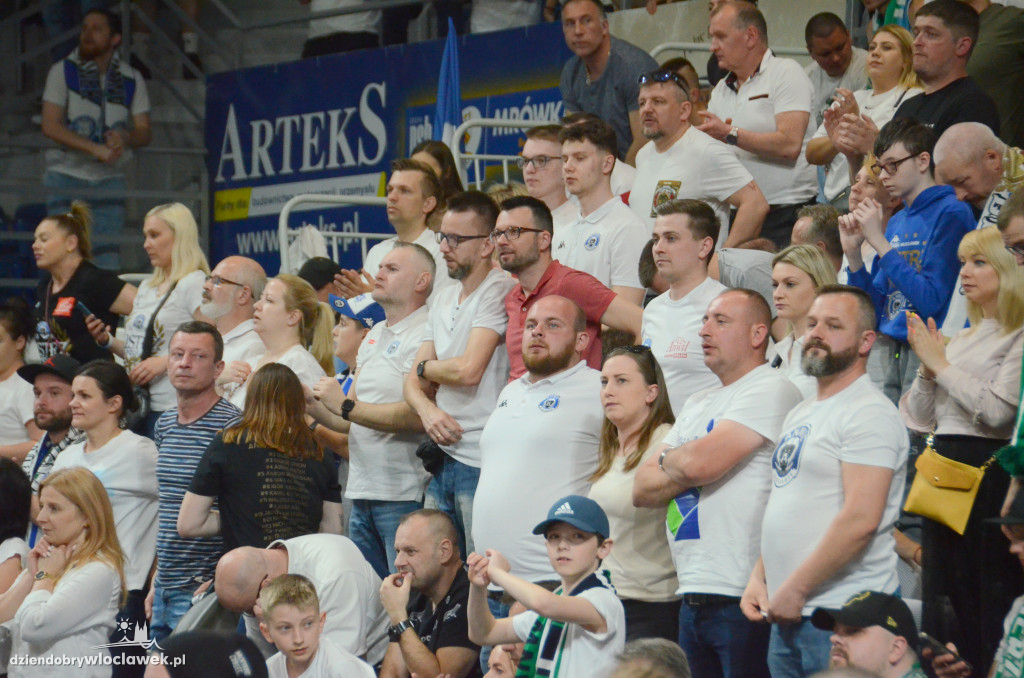 Kibice na 2. meczu półfinału