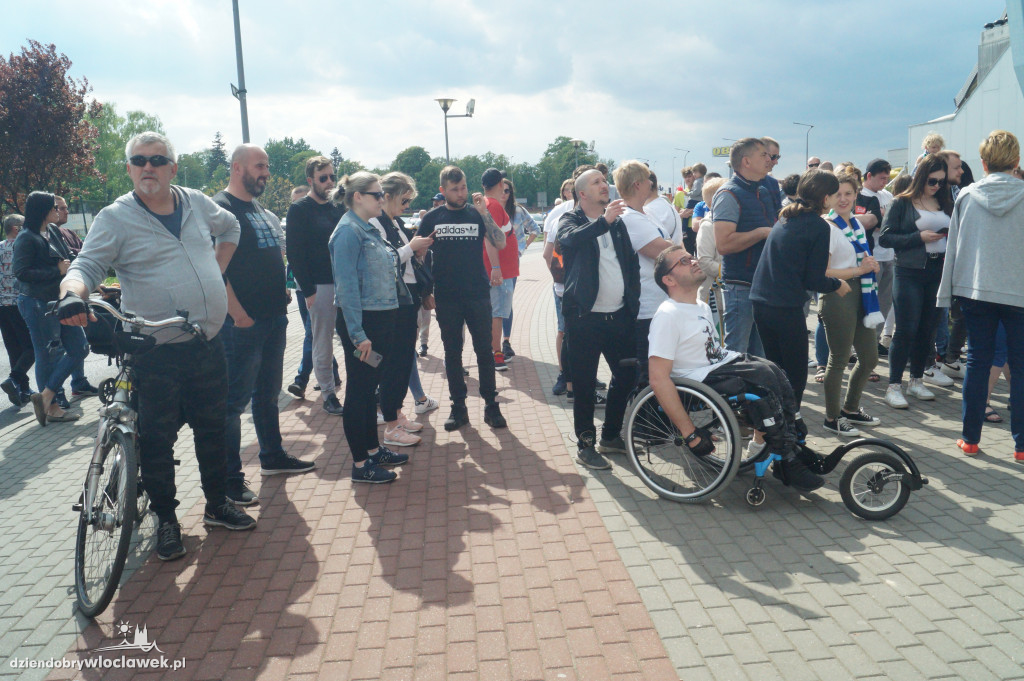 Kibice pożegnali Anwil przez meczem nr 3