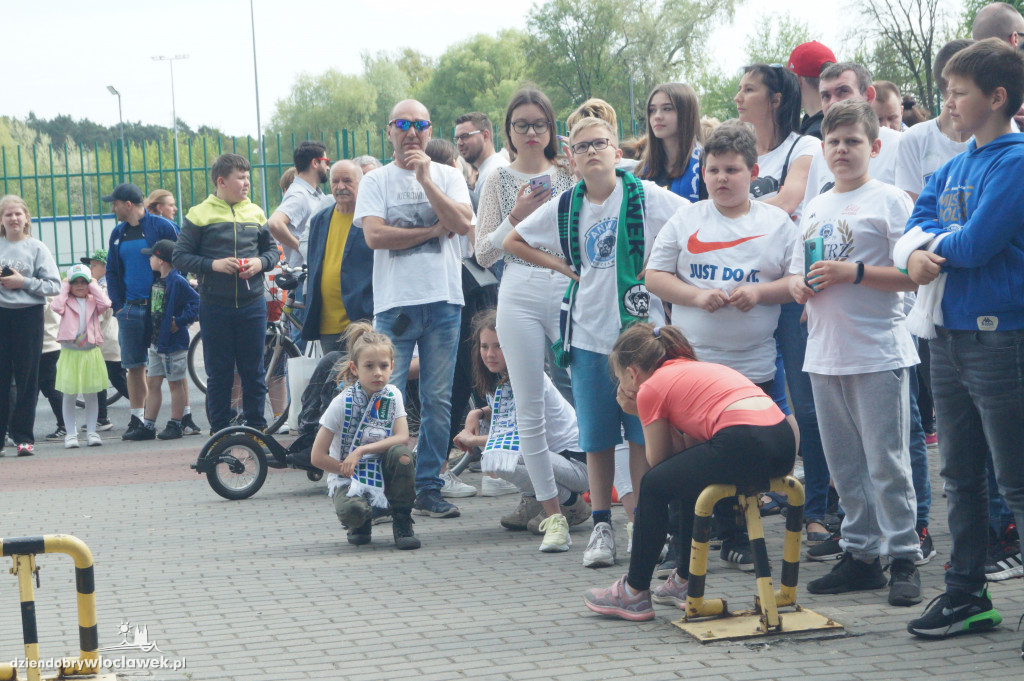 Kibice pożegnali Anwil przez meczem nr 3