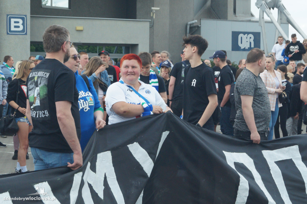 Kibice pożegnali Anwil przez meczem nr 3