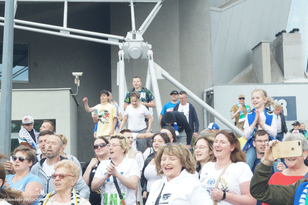 Kibice pożegnali Anwil przez meczem nr 3