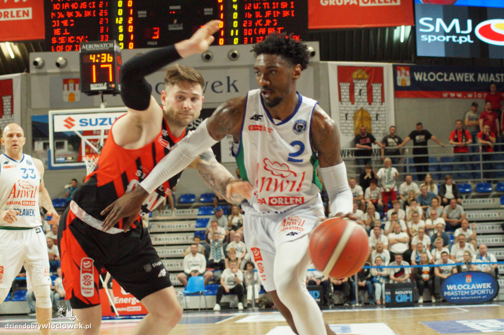 Mecz o brąz Anwil vs Czarni
