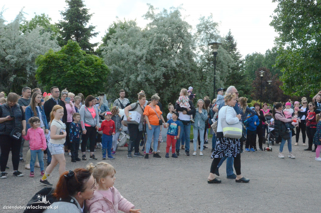 Bajkowy korowód w Parku Łokietka