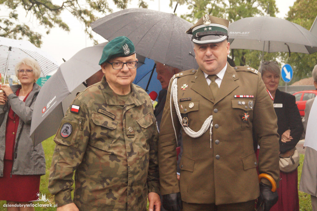 Pomnik Cichociemnych Spadochroniarzy