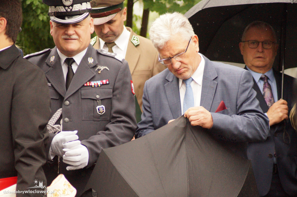 Pomnik Cichociemnych Spadochroniarzy
