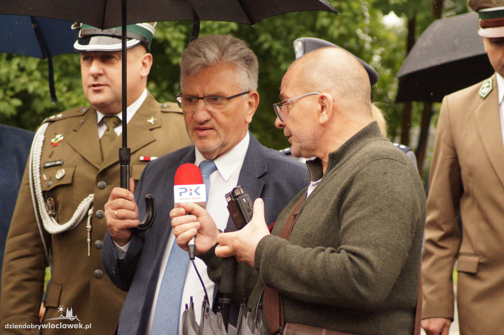 Pomnik Cichociemnych Spadochroniarzy