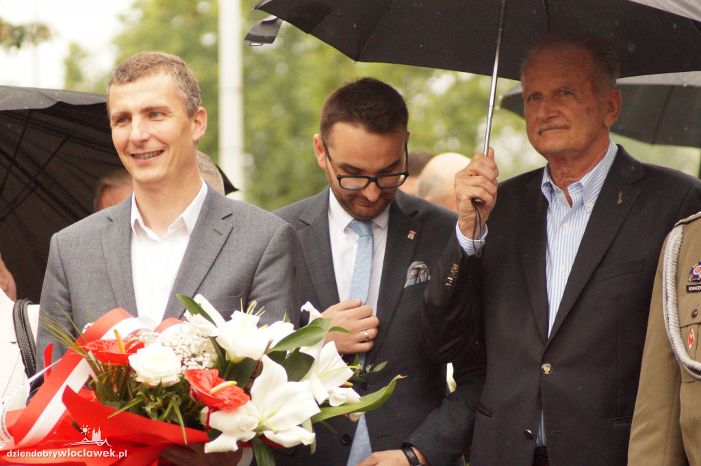 Pomnik Cichociemnych Spadochroniarzy