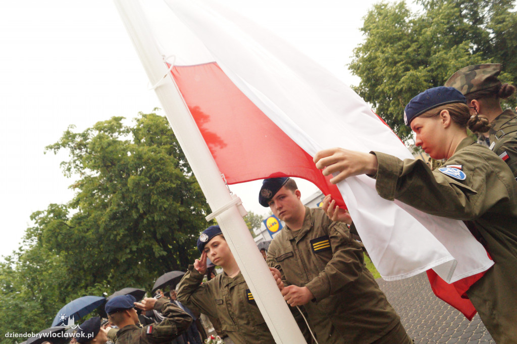 Pomnik Cichociemnych Spadochroniarzy