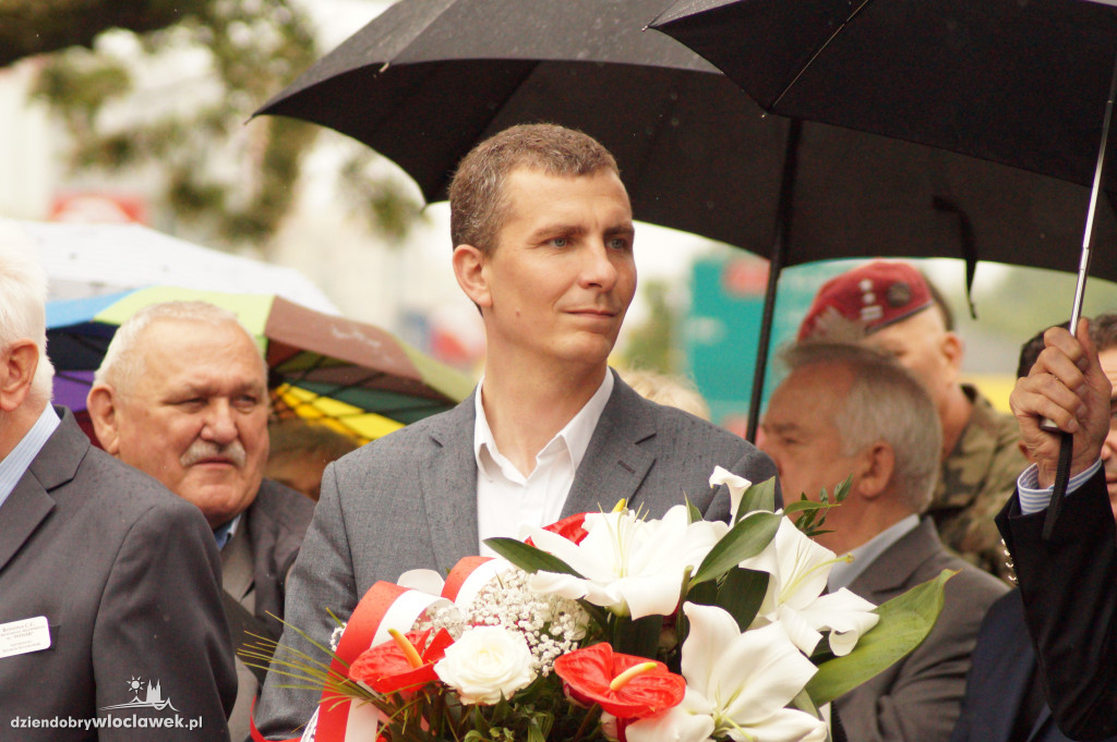 Pomnik Cichociemnych Spadochroniarzy