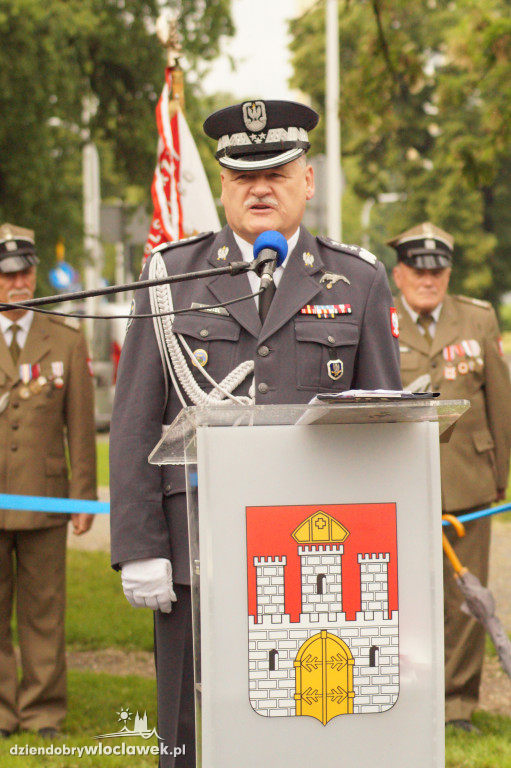 Pomnik Cichociemnych Spadochroniarzy