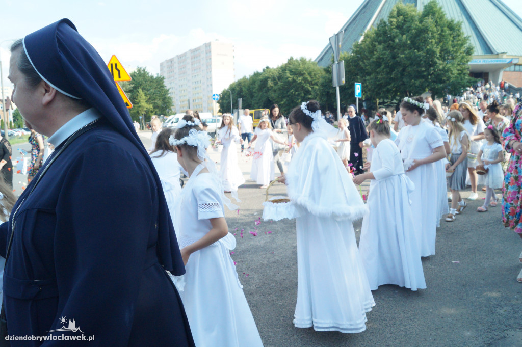 Boże Ciało: procesja parafii NSJ