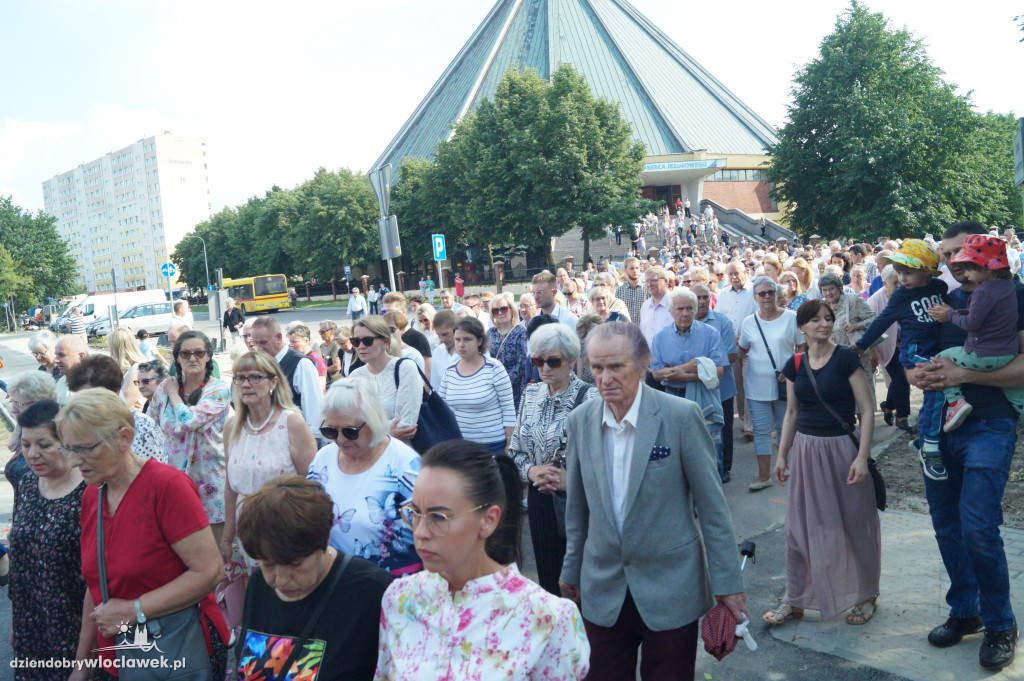 Boże Ciało: procesja parafii NSJ