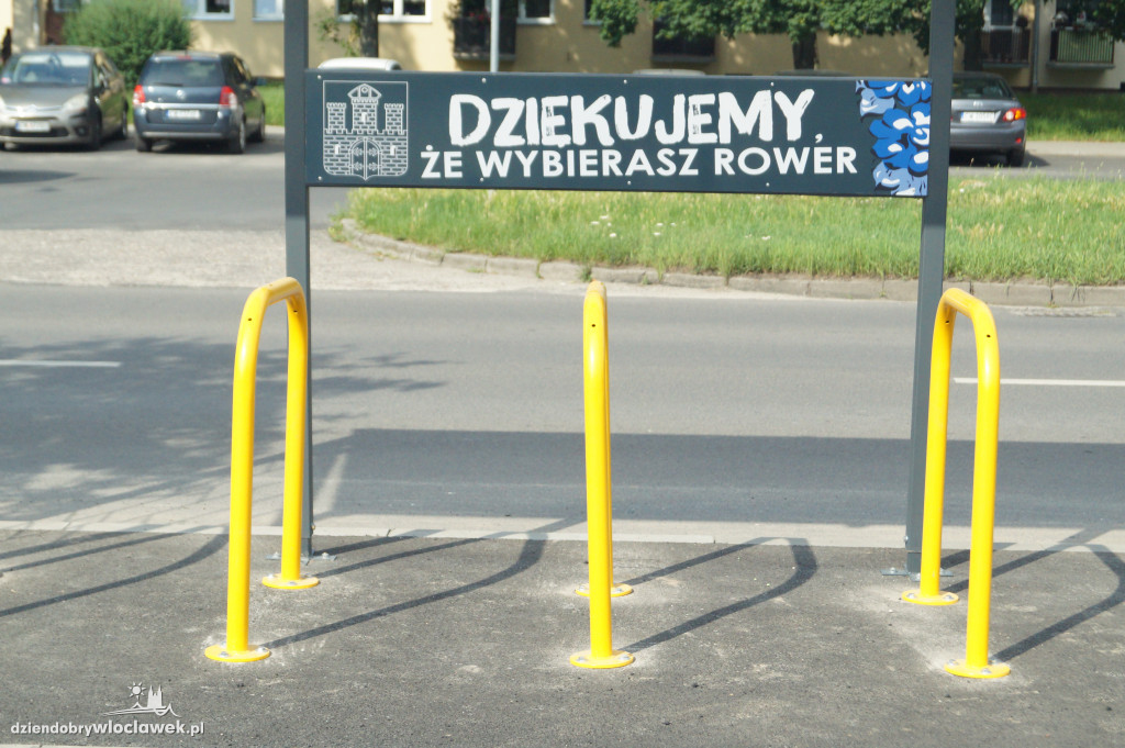 Ścieżka na ul. Ostrowskiej gotowa