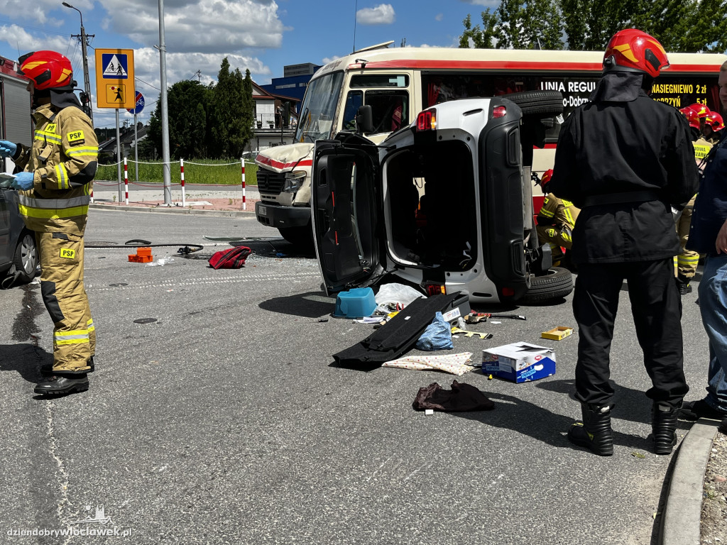 Wypadek na skrzyżowaniu ulic Zielnej i Papieżka
