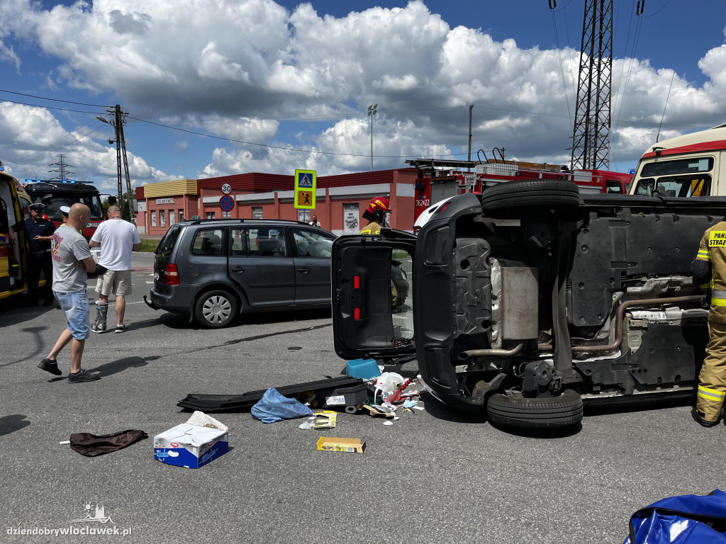 Wypadek na skrzyżowaniu ulic Zielnej i Papieżka