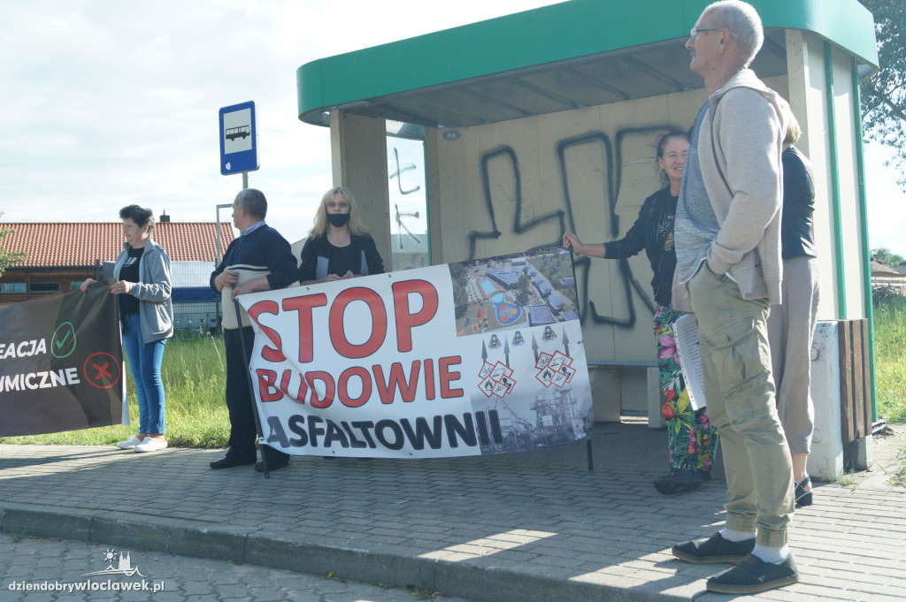 Protest mieszkańców na ul. Płockiej