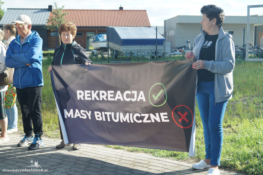 Protest mieszkańców na ul. Płockiej