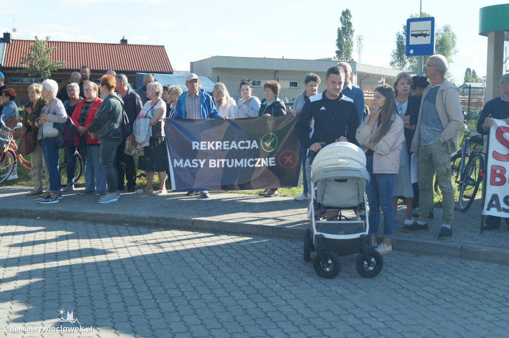 Protest mieszkańców na ul. Płockiej