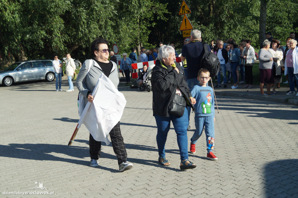 Protest mieszkańców na ul. Płockiej