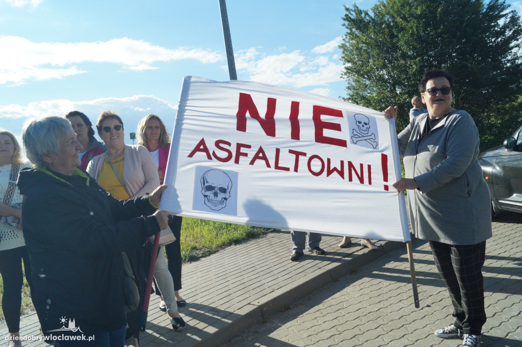 Protest mieszkańców na ul. Płockiej